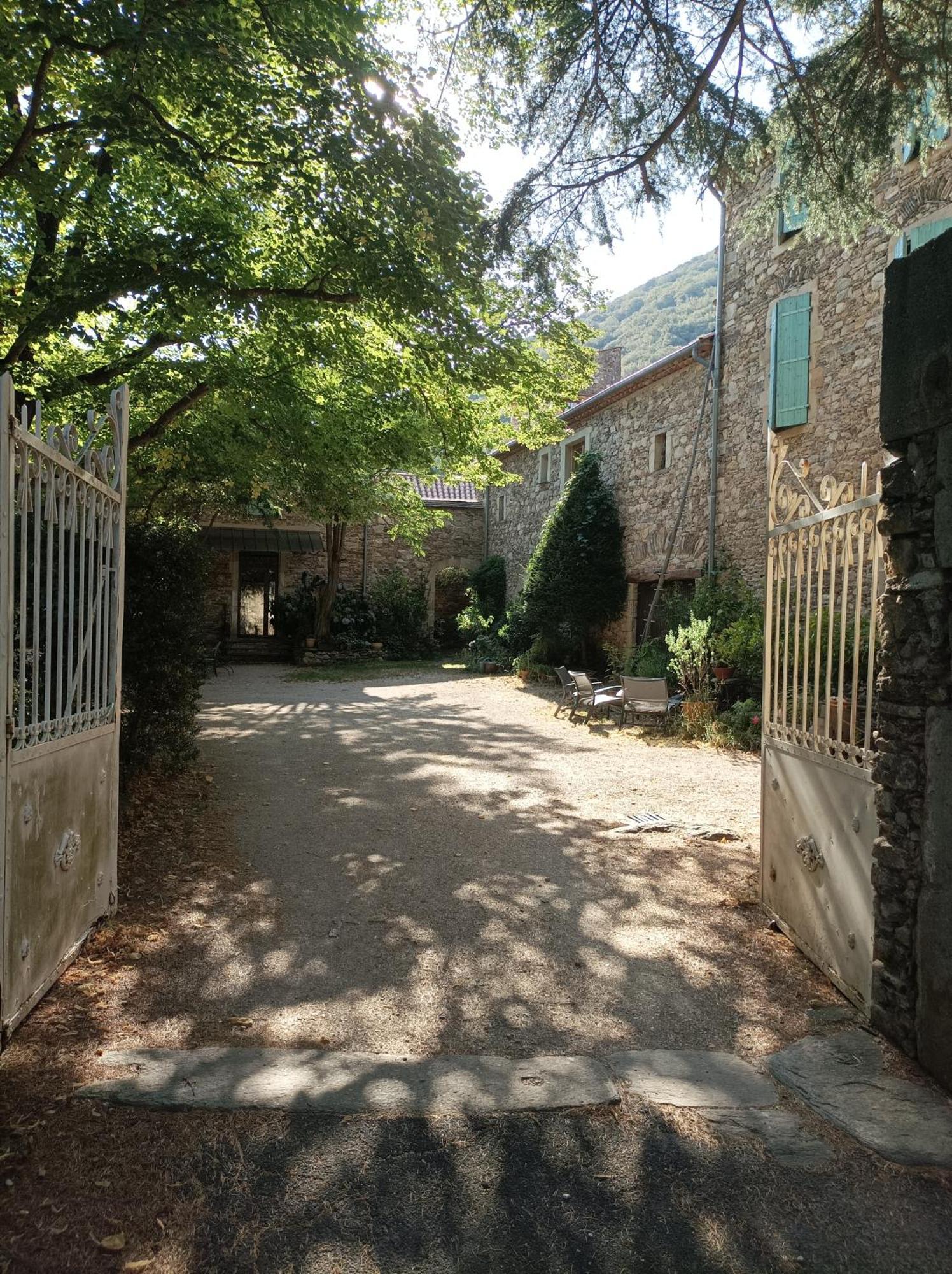 Chateau De Colombieres Sur Orb Dış mekan fotoğraf